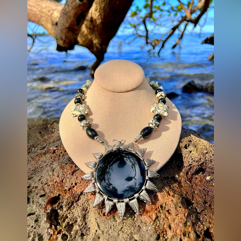 Wire wrapped Obsidian stone necklace with matching bracelet